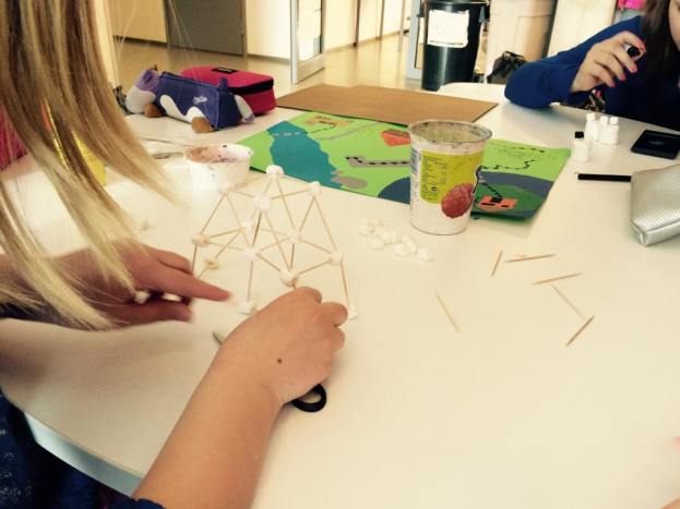 11291342_10153320799343349_196425625_n